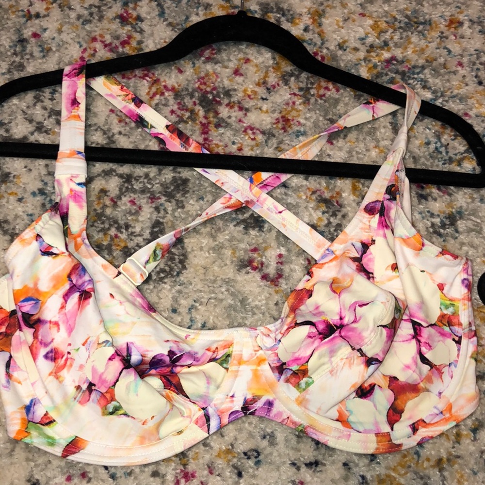 COPY - Freya underlined floral bathing suit top